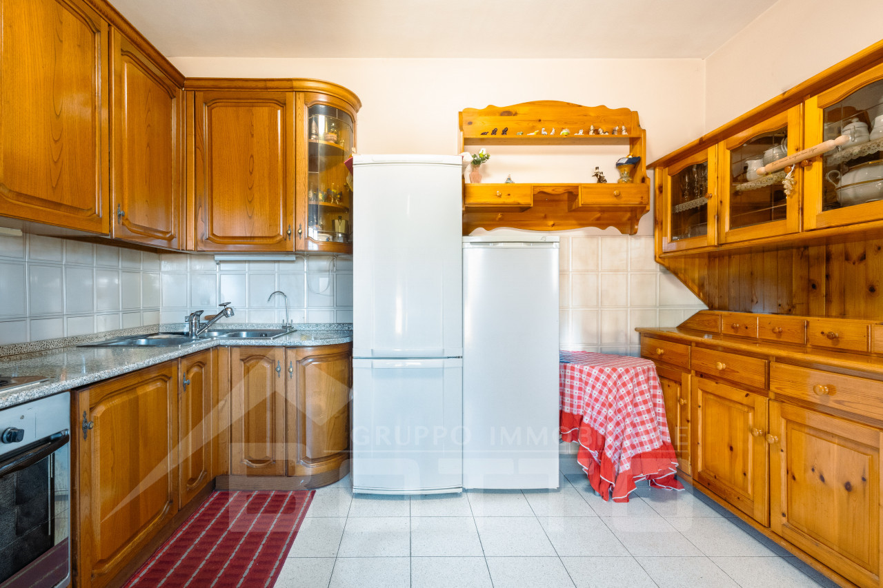 003__vendita-appartamento-lonate-pozzolo-cucina1_wmk_0