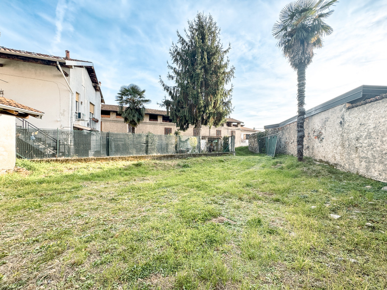 003__vendita-rustico-paruzzaro-giardino1_wmk_0
