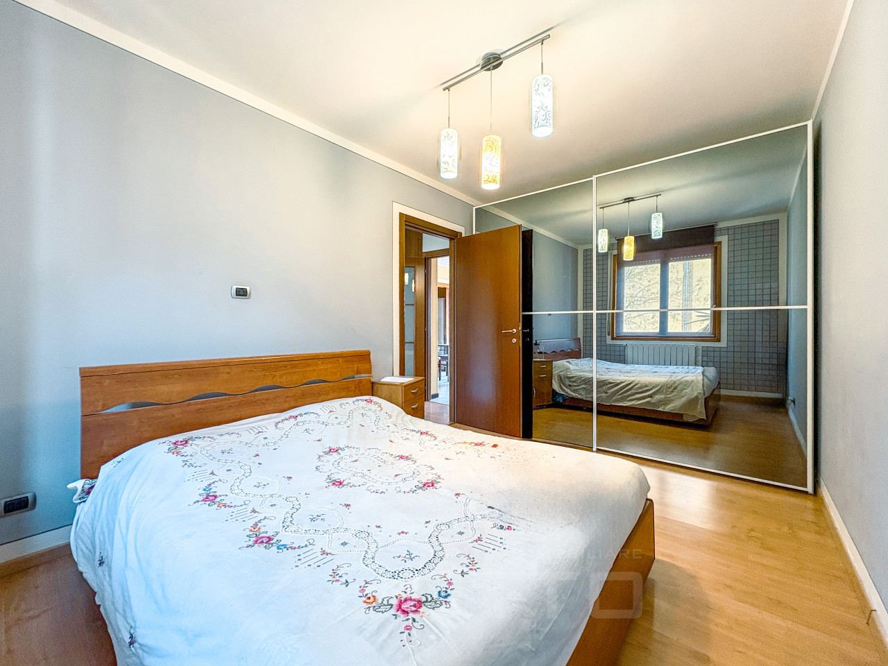 004__appartamento-vendita-omegna-camera1_wmk_0