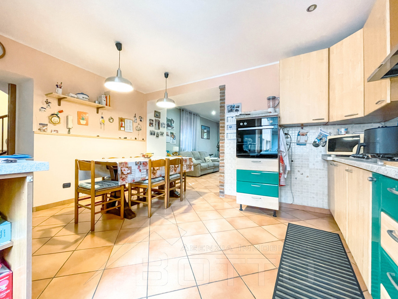 004__casa-cavaglio-vendita-cucina1_wmk_0