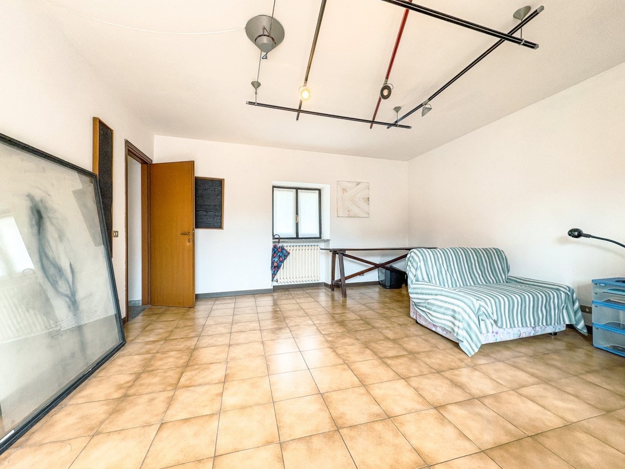 004__casa-vendita-borgomanero-sofa12_wmk_0