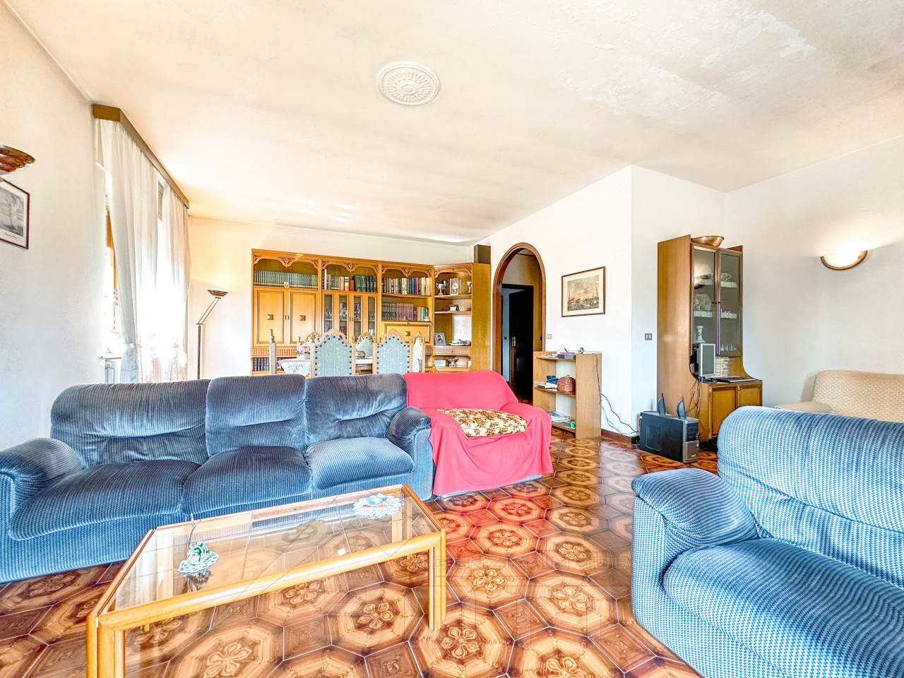 004__casa-vendita-gozzano-salotto2_wmk_0