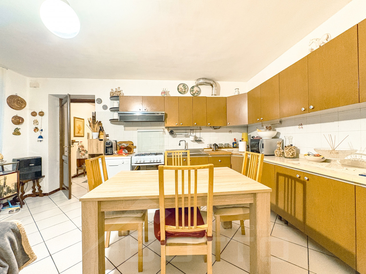004__casa-vendita-gozzano-table67_wmk_0