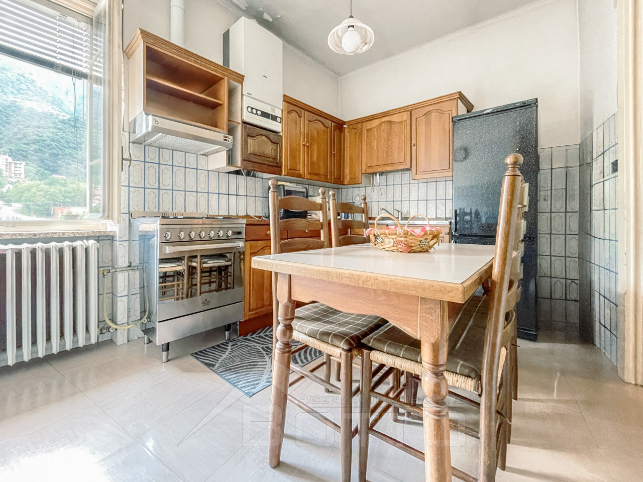 004__palazzina-vendita-crusinallo-cucina_wmk_0