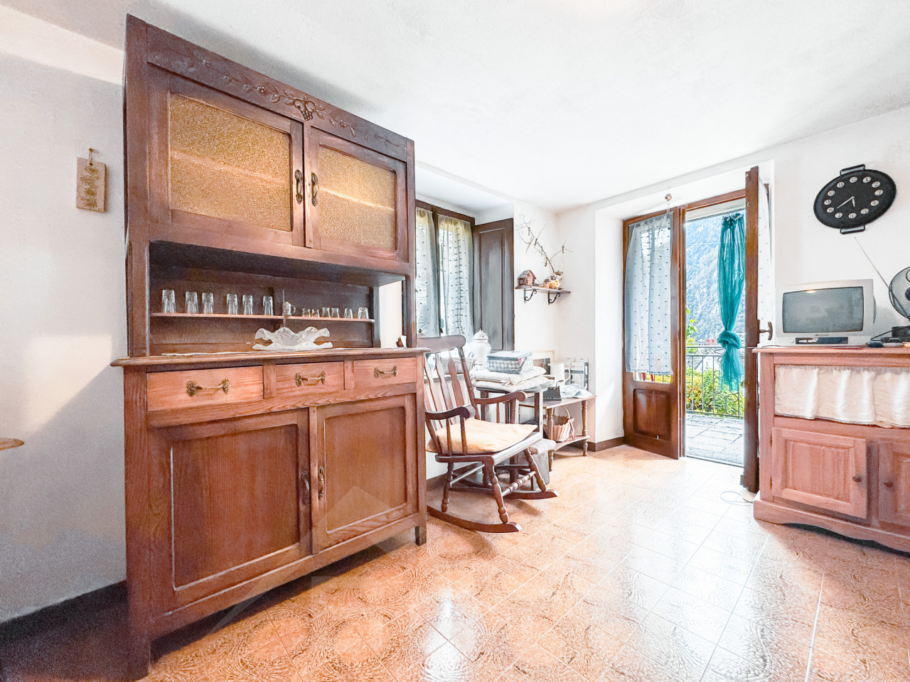 004__vendita-casa-a-schiara-varzo-soggiorno2_wmk_0