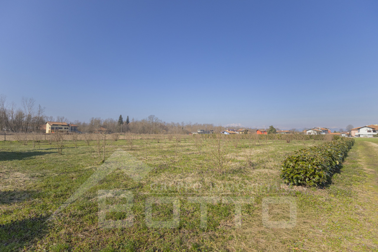 004__vendita-rustico-con-laghetto-cressa1_wmk_0