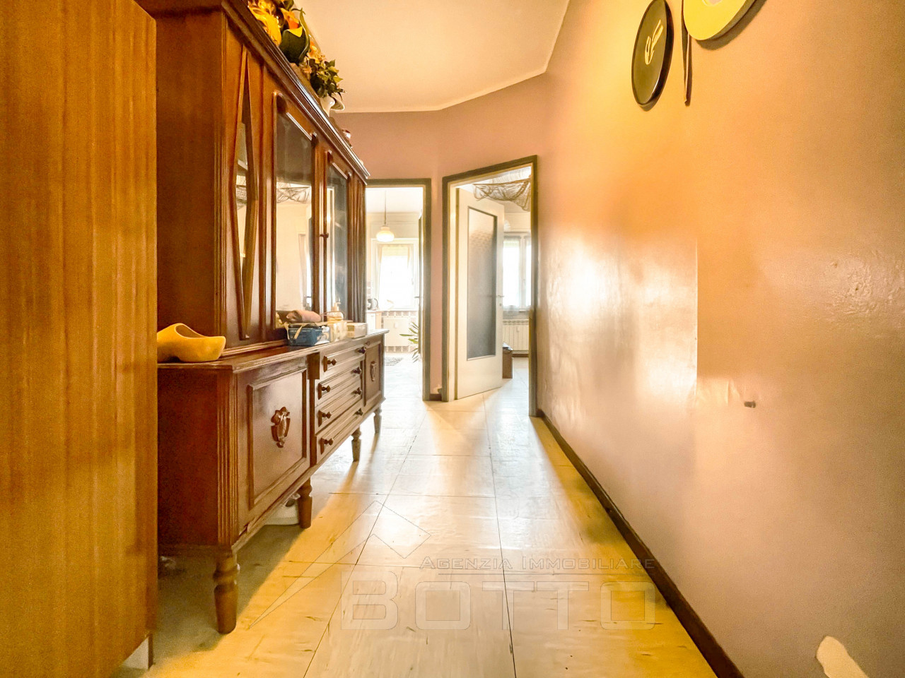 005__appartamento-vendita-omegna-corridoio_wmk_0