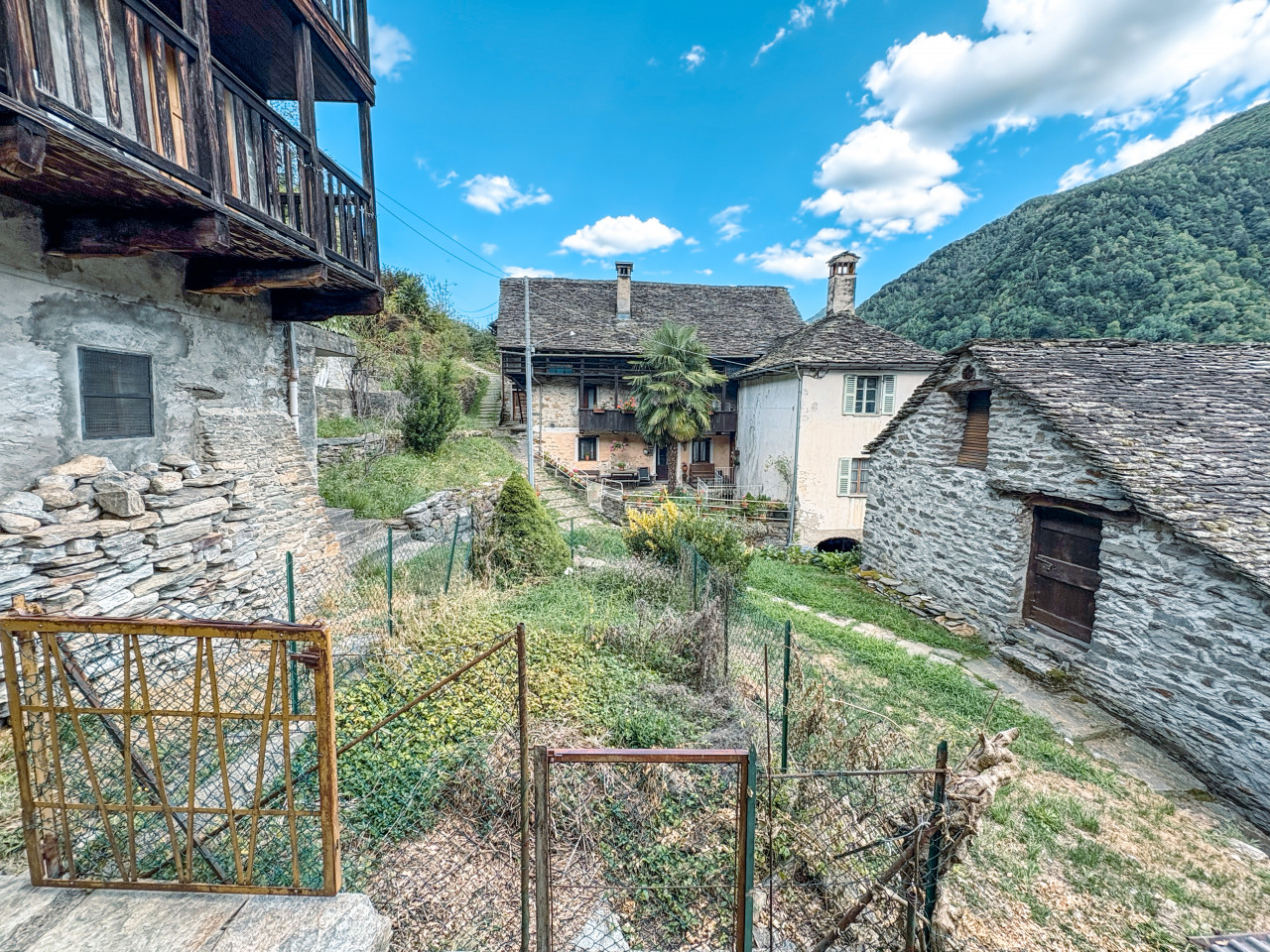 014__casa-vendita-oro-esterno4
