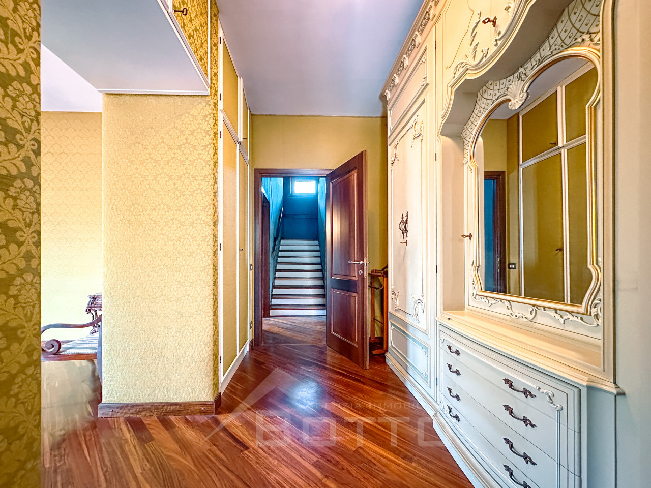 014__villa-gattinara-vendita-corridoio_wmk_0