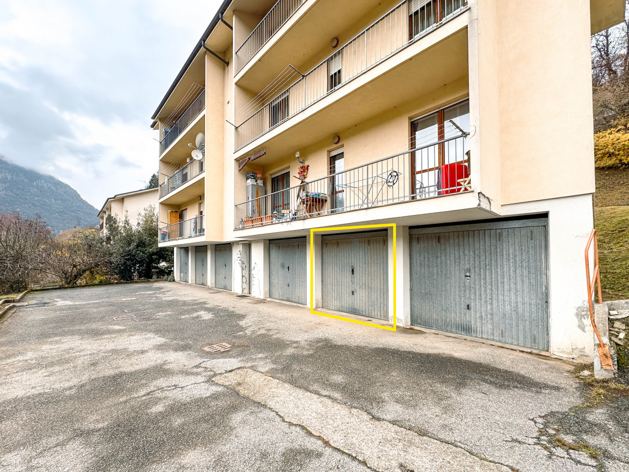 015__appartamento-vendita-valduggia-garage
