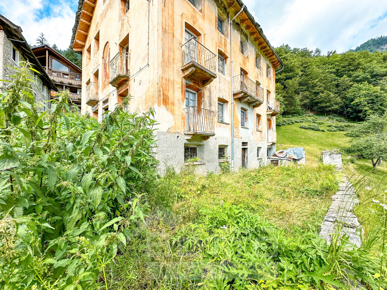 015__casa-vendita-cervatto-esterno73_wmk_0