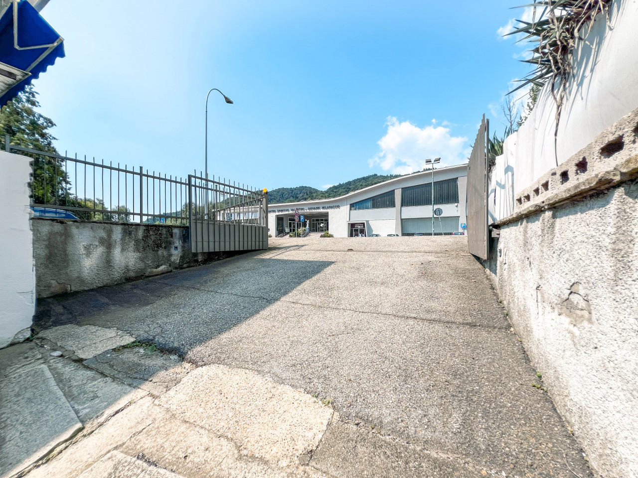 015__villa-vendita-borgosesia-cancello_wmk_0