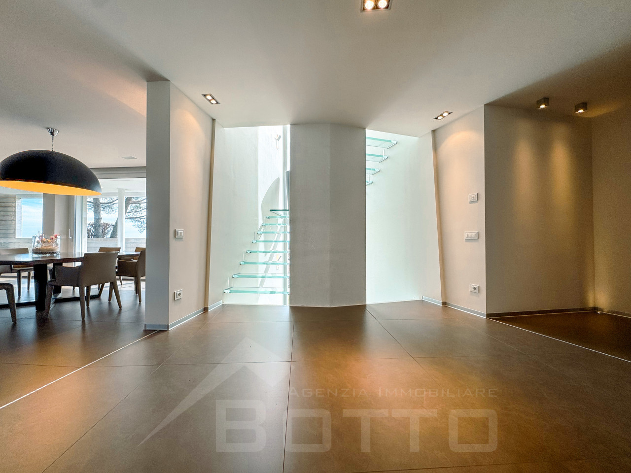 016___villa-romagnano-vendita-ingresso_wmk_0