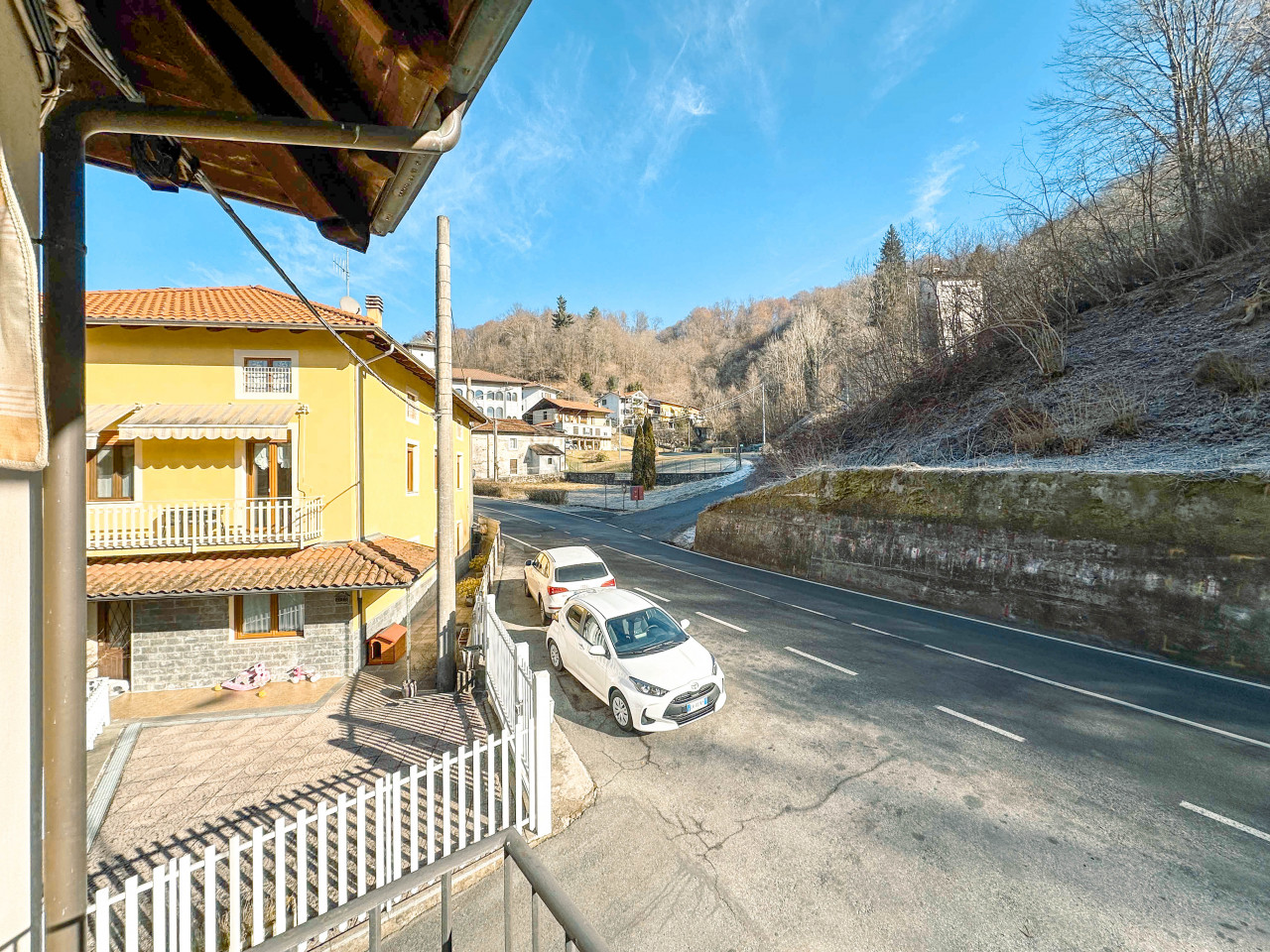 016__casa-vendita-plello-strada2