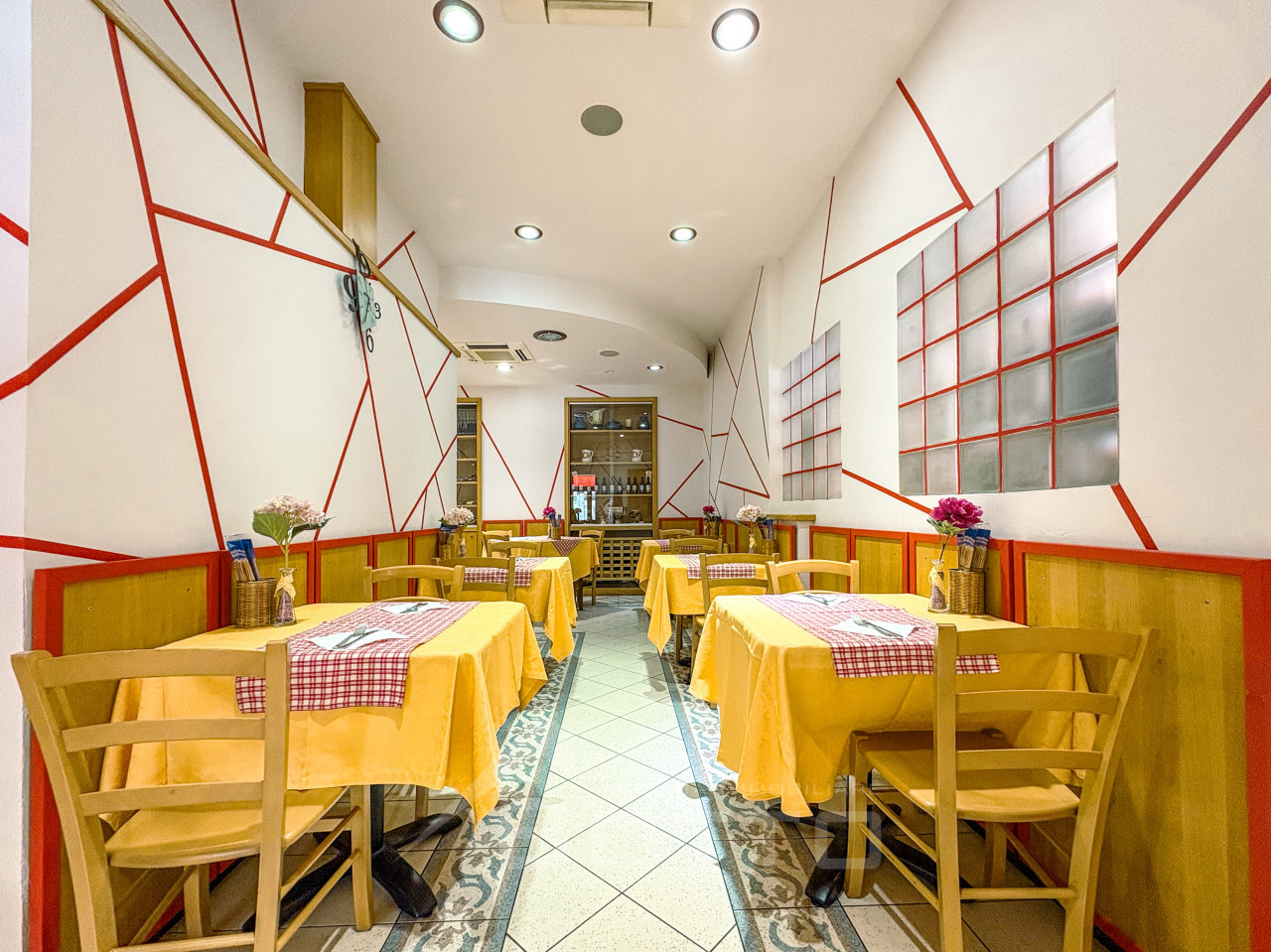 016__pizzeria-vendita-quarona-table81_wmk_0
