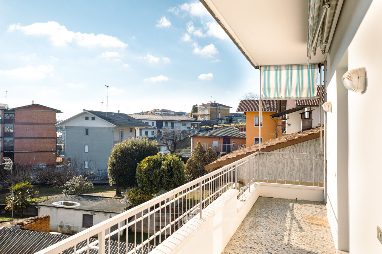 017__appartamento-vendita-gattinara-vista11_wmk_0