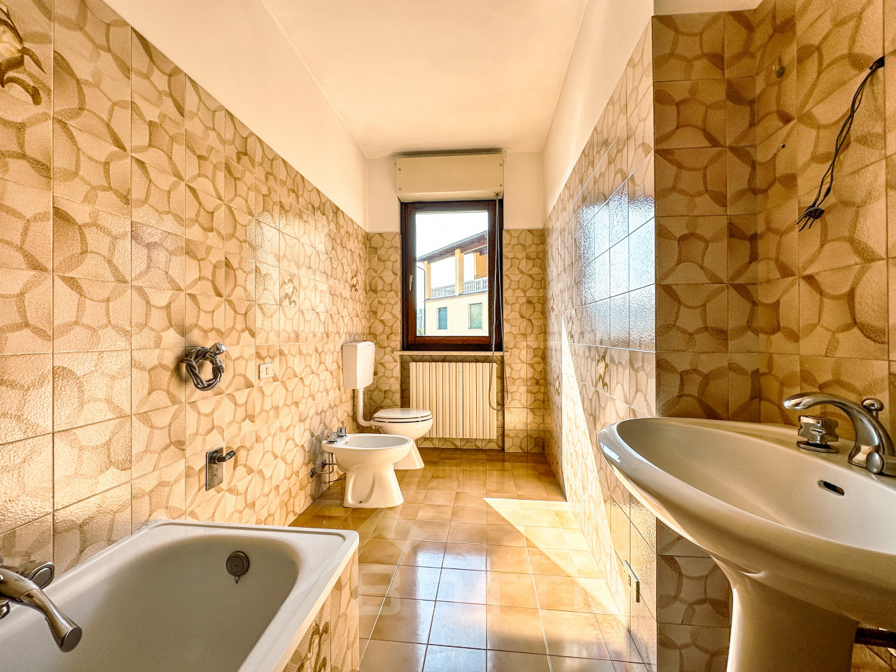 017__appartamento-vendita-grignasco-bagno_wmk_0