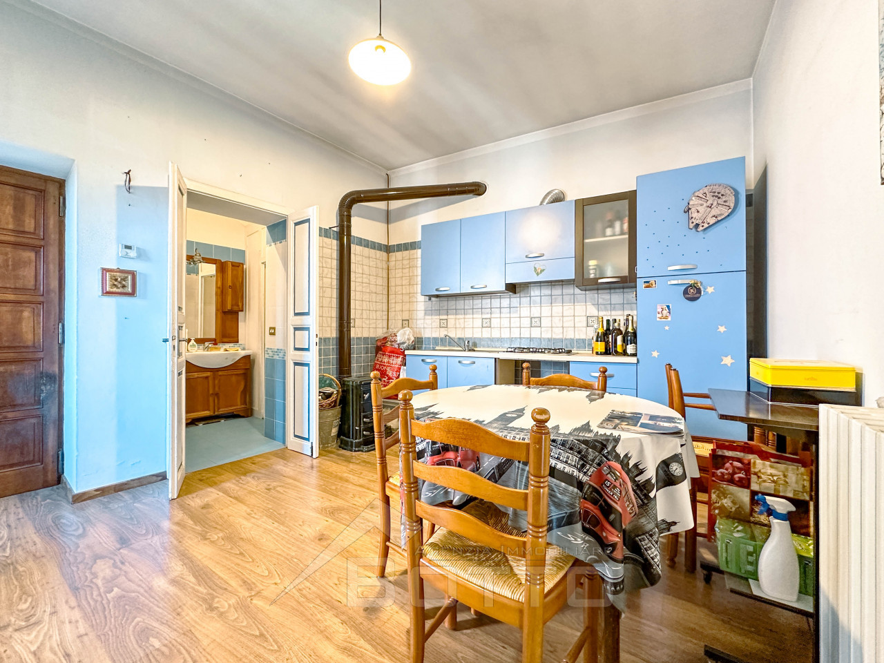 017__casa-vendita-ghemme-cucina1_wmk_0