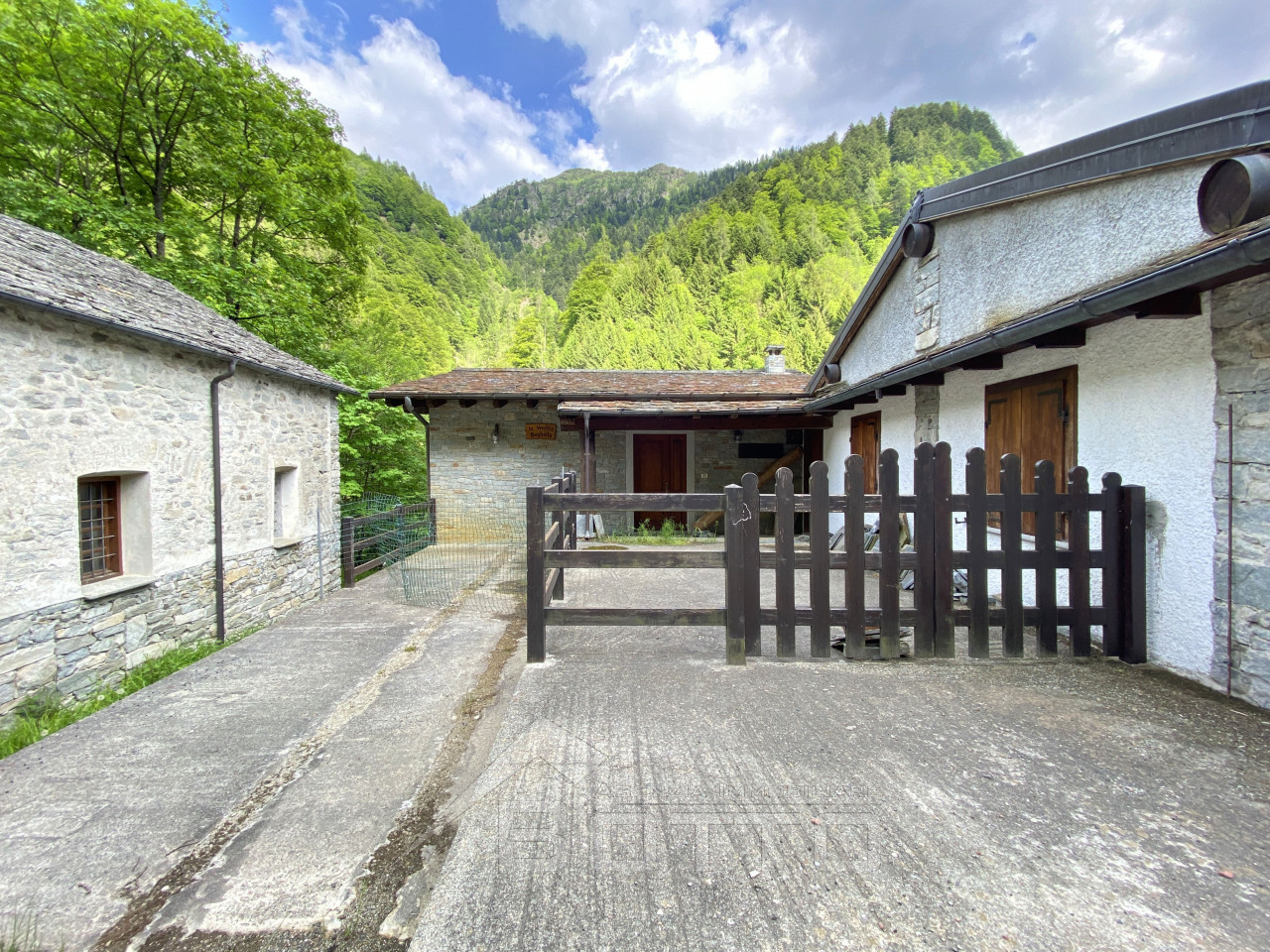 018__baita-vendita-altasermenza-esterno3