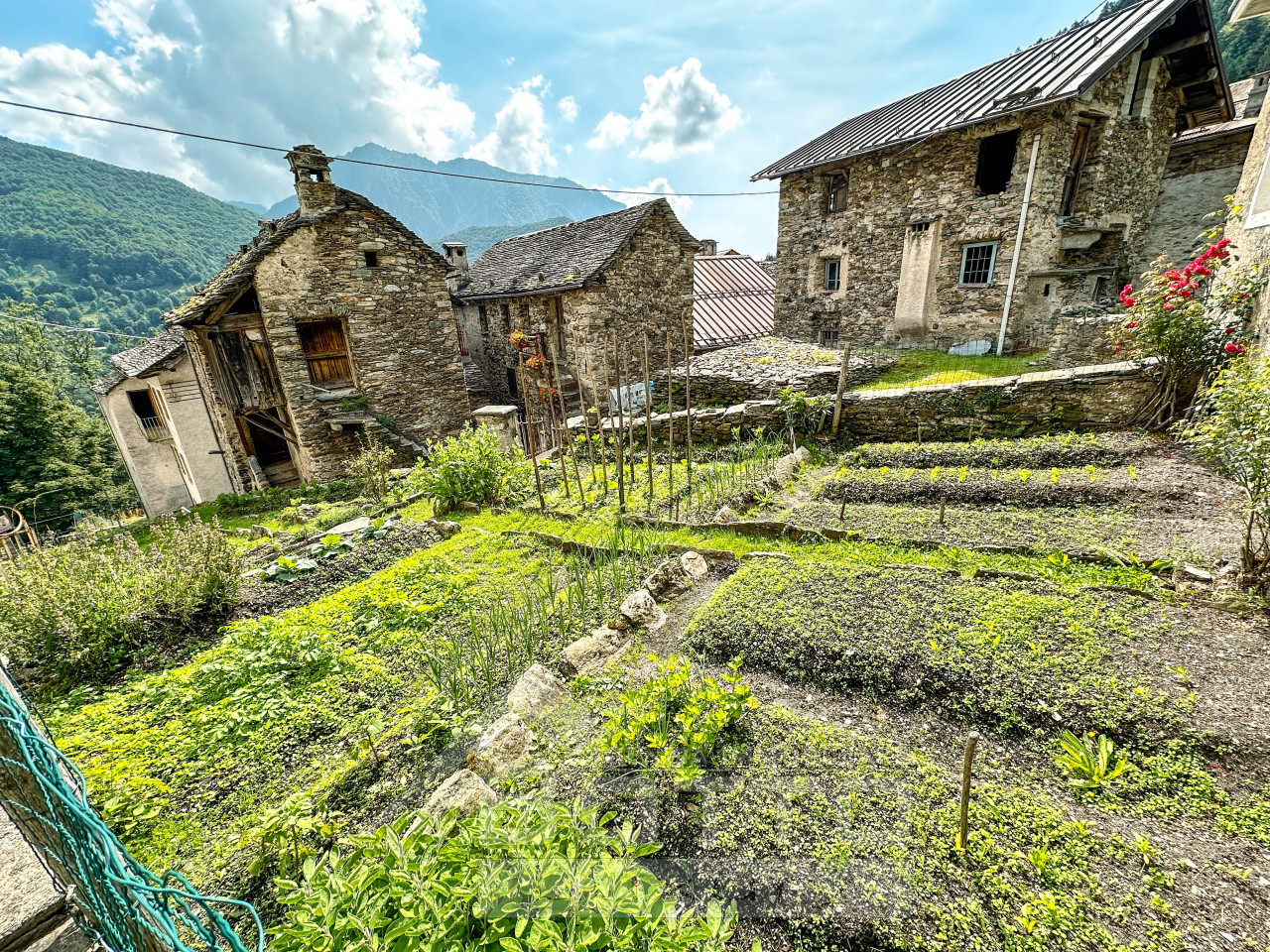 018__casa-vendita-cervatto-esterno122_wmk_0