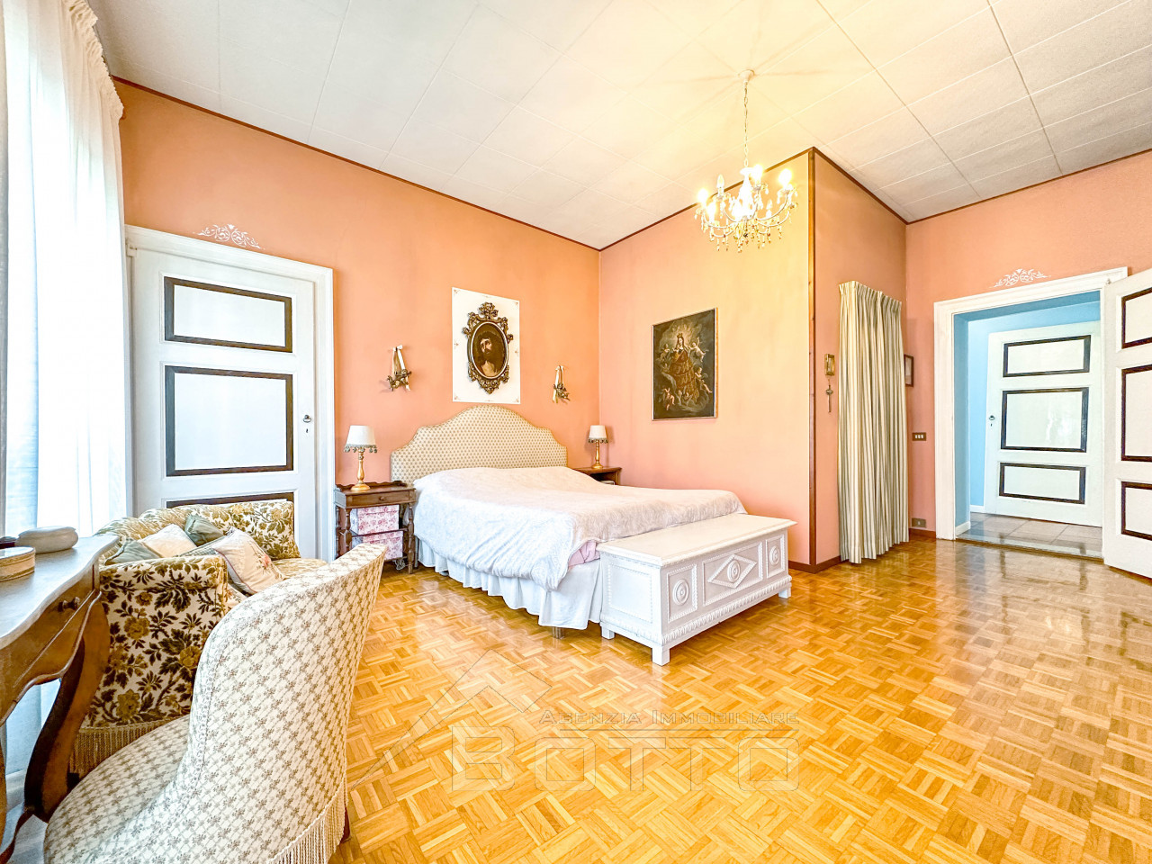 018__casa-vendita-ghemme-camera1_wmk_0
