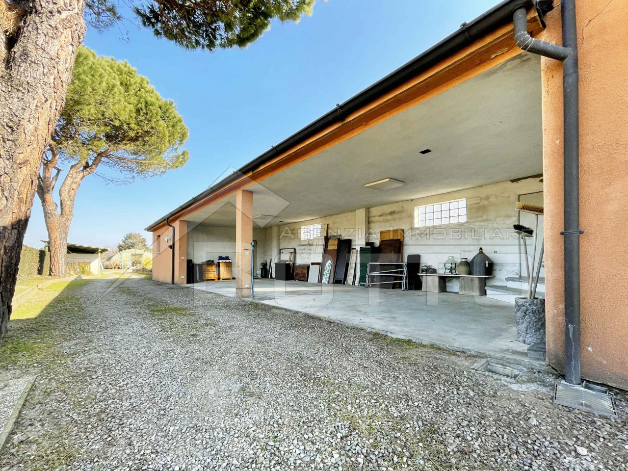 018__serra-vendita-borgomanero-deposito_wmk_0